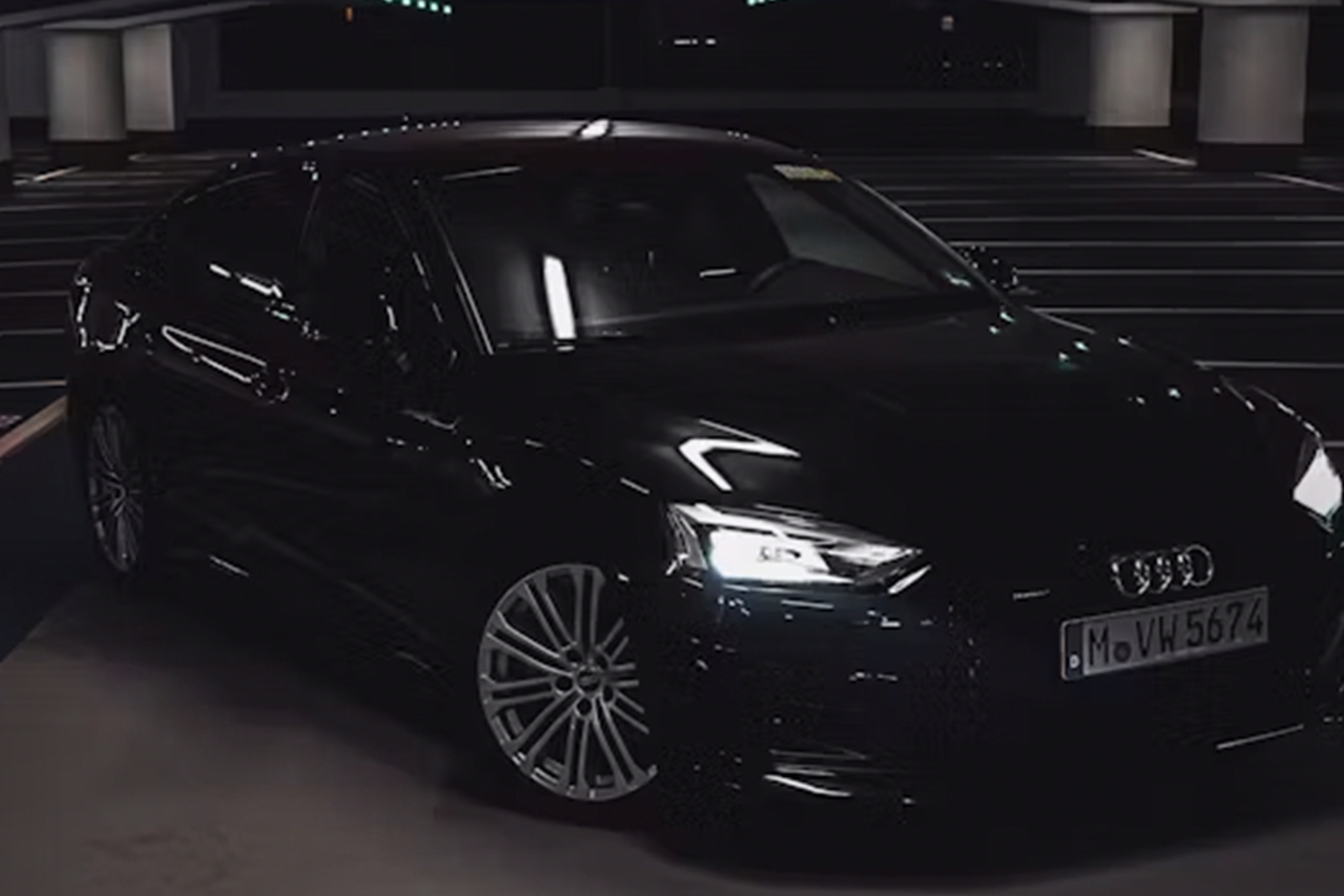 Audi A6 Hover